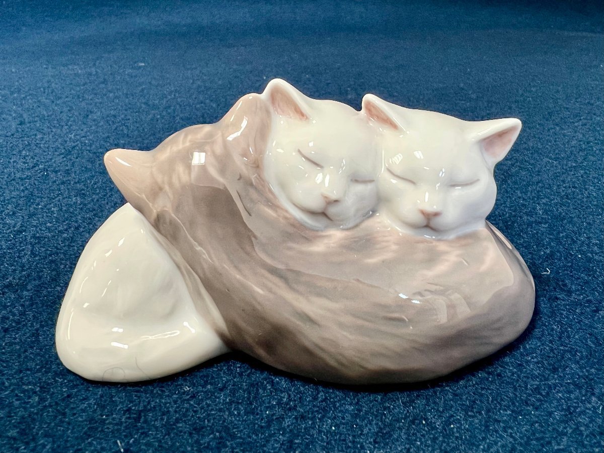 【豊富な，定番人気】 道 Royal Copenhagen YEAR FIGURINE 1999年 Sleeping Kittens ロイヤルコペンハーゲン フィギュリン 子猫 陶磁器置物(ロイヤルコペンハーゲン)｜売買されたオークション情報、yahooの商品情報をアーカイブ公 ロイヤルコペンハーゲン