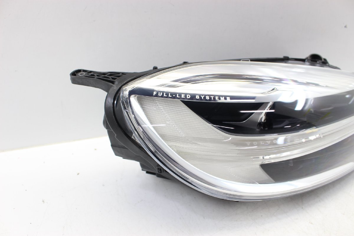 美品/破損無 ボルボ VOLVO V40 MB系 後期 ヘッドライト LED 右 右側 LED