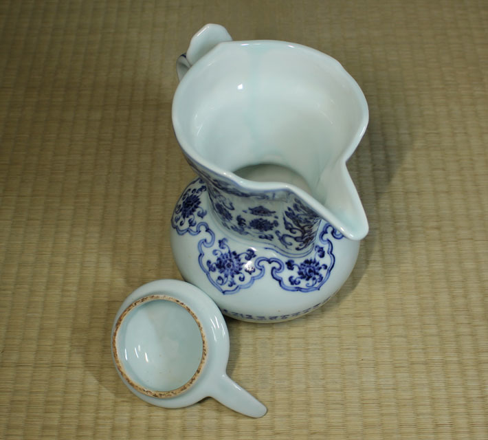 景徳鎮窯 文化遺産オンライン 青花回教文字文筆筒 Poetics 収蔵品詳細