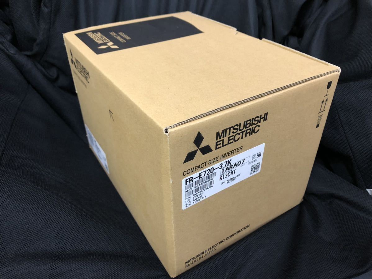 送料無料 【美品☆未使用】三菱電機 インバータ 2021年製【FR-E720-3.7K 】新品 1個 インバータ 三菱電機 | 公式 FR-E720-0.4K (三菱電機