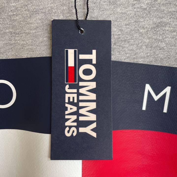 TOMMY JEANS トミージーンズ スウェットトレーナー タグ付き ビッグ 