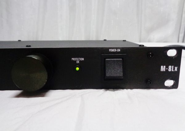 ○FURMAN M-8Lx 動作確認済み パワーコンディショナー 3Pを9口備えた