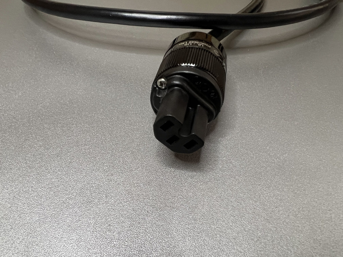 PRO CABLE プロケーブル WATTGATE シールド電源ケーブル 1.0m 黒色