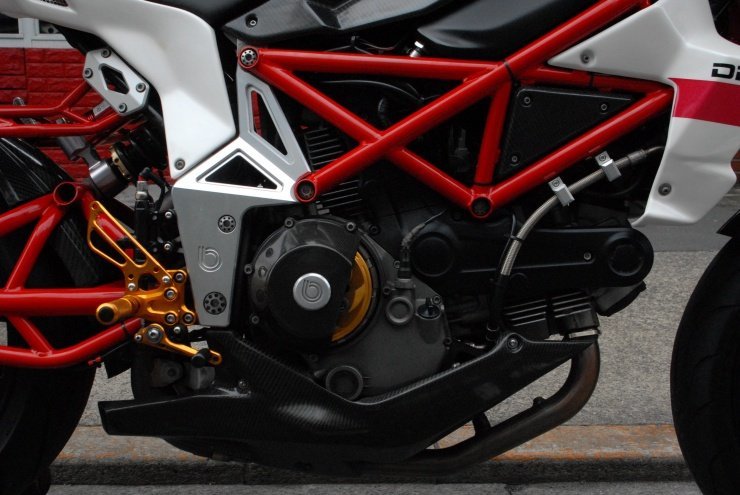 DB6 Delirio Bimota BIMOTA Photos Specs, Performance &amp; 0 E 1 (2011-2012) - United in Review
