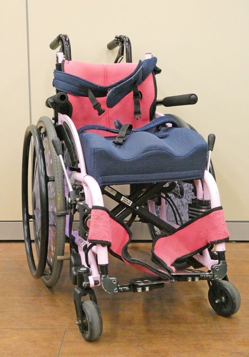 □MiKi FORCE 自走式 車椅子 介助兼用 日本製 子供用 車いす □MiKi FORCE 自走式 車椅子 介助兼用 日本製 子供用 車いす