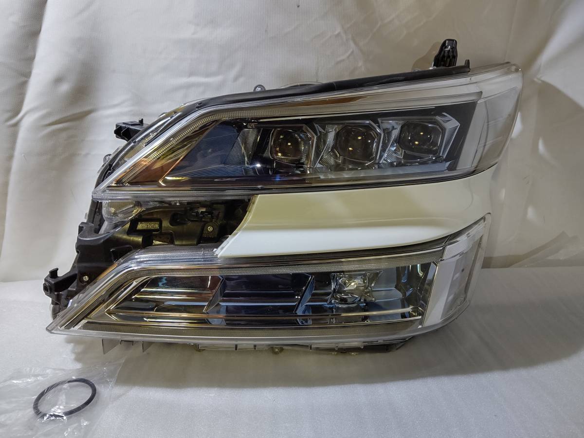 美良品！ 3眼 シーケOK LED OK 30系 後期 ヴェルファイア AYH30W