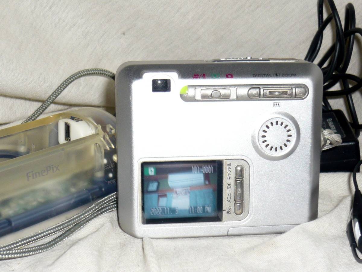 FUJIFILM FinePix 50i（220万画素）バッテリー・クレードル・ACアダプタ・音声再生用リモコン他付 FinePix - Yahoo!オークション Camera Digital USB