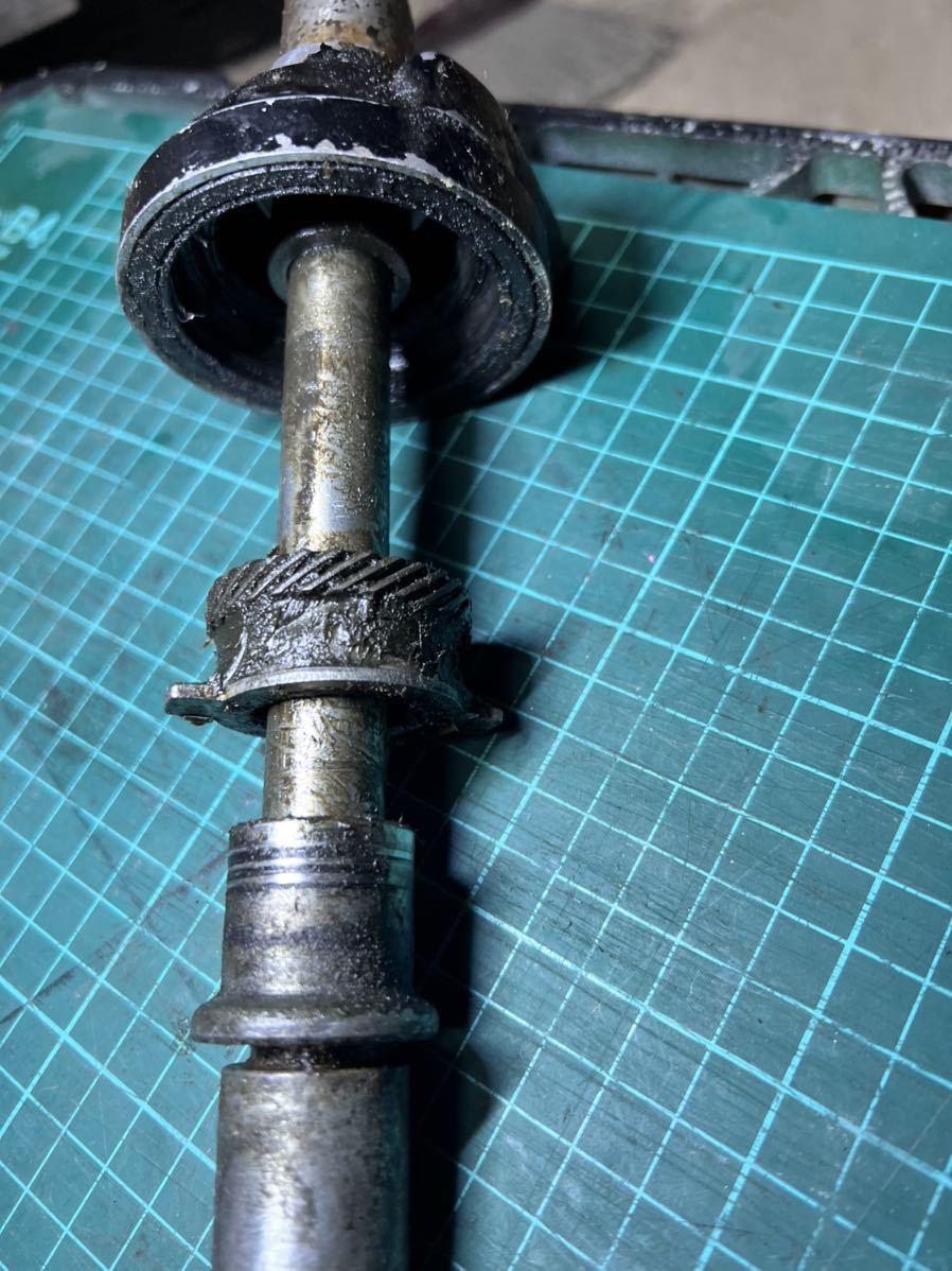 カワサキZ1⁄Z2純正フロントアクスルシャフトスピードメーターギア