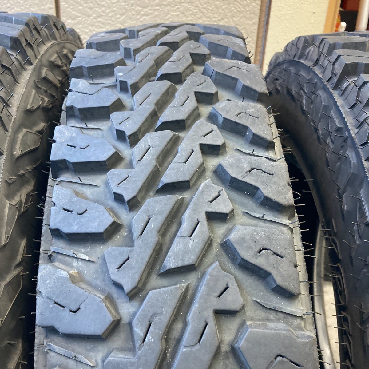 バリ山！185/85R16 105/103N 8PR ヨコハマ ジオランダー M/T G003 4本 