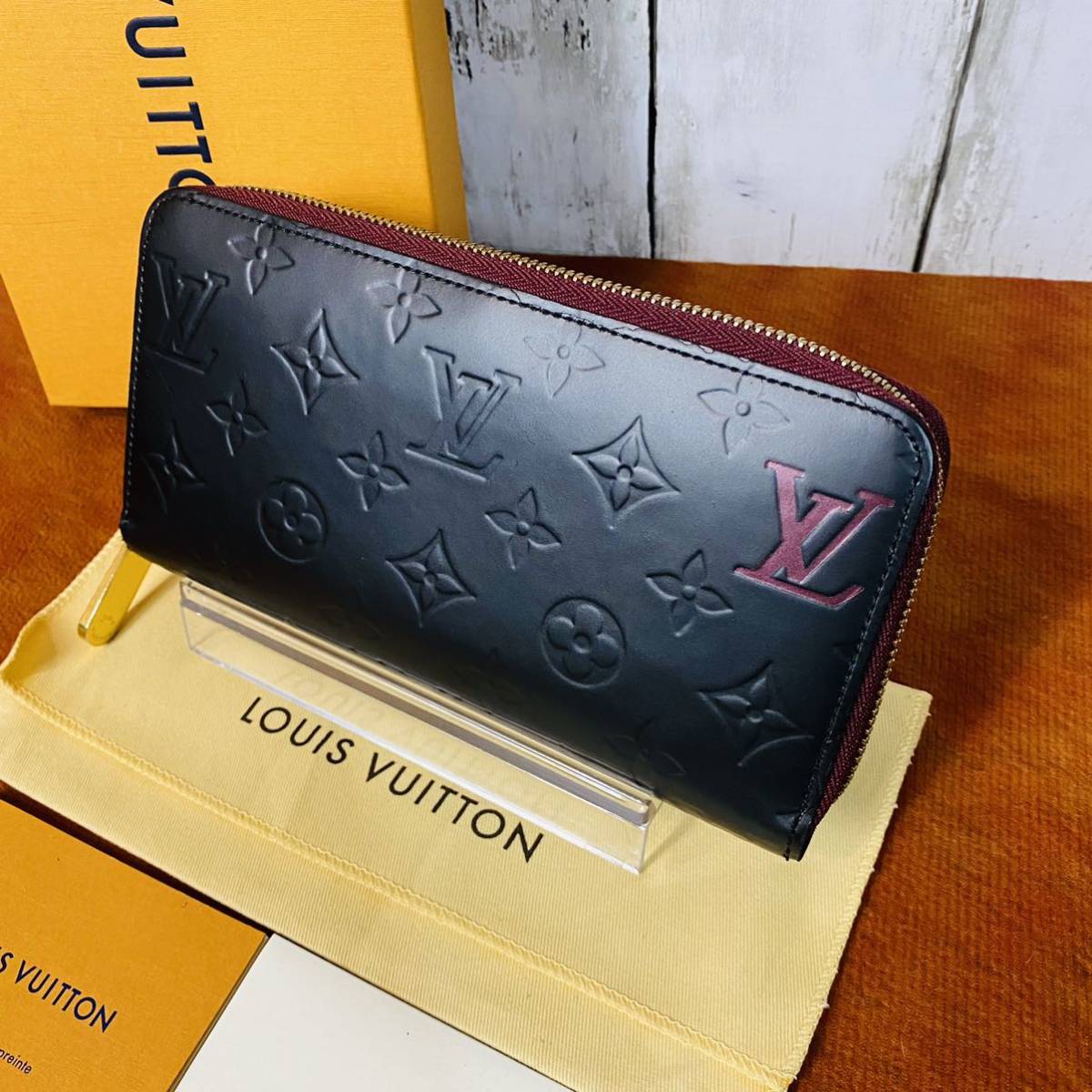 ジッピーウォレット VUITTON ルイヴィトン ユニセックス カシス