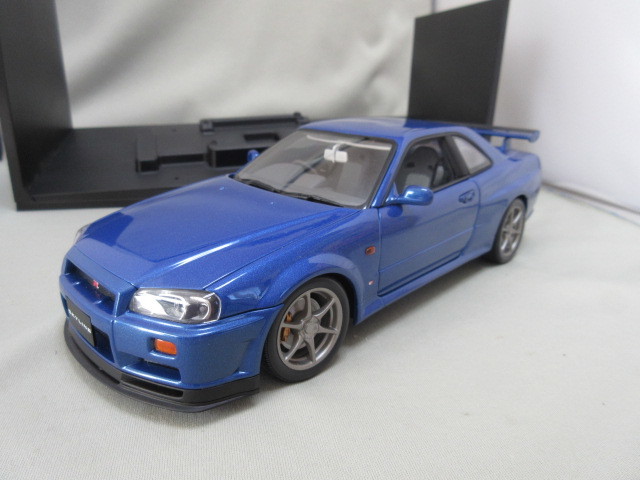 1⁄18 AUTOart オートアート 日産 スカイライン GT-R R32 V-Spec II