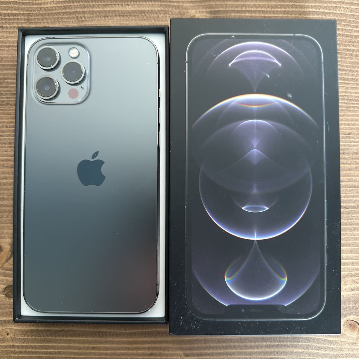 Pro 0 iPhone Max Apple - 5G with and introduces iPhone12 Handset 