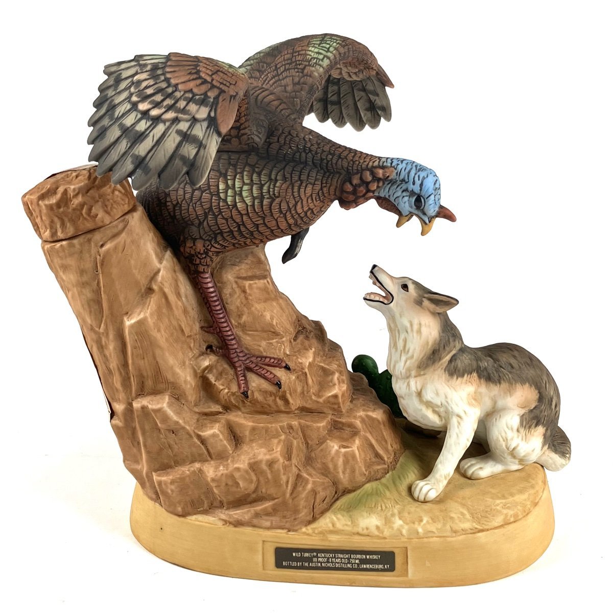 ワイルドターキー WILD TURKEY 8年 陶器ボトル 七面鳥と狼 700ml