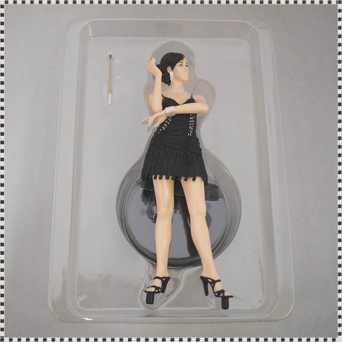 美品 】 及川奈央 オリジナルフィギュアBOX マギー's犬Jr. HA111002