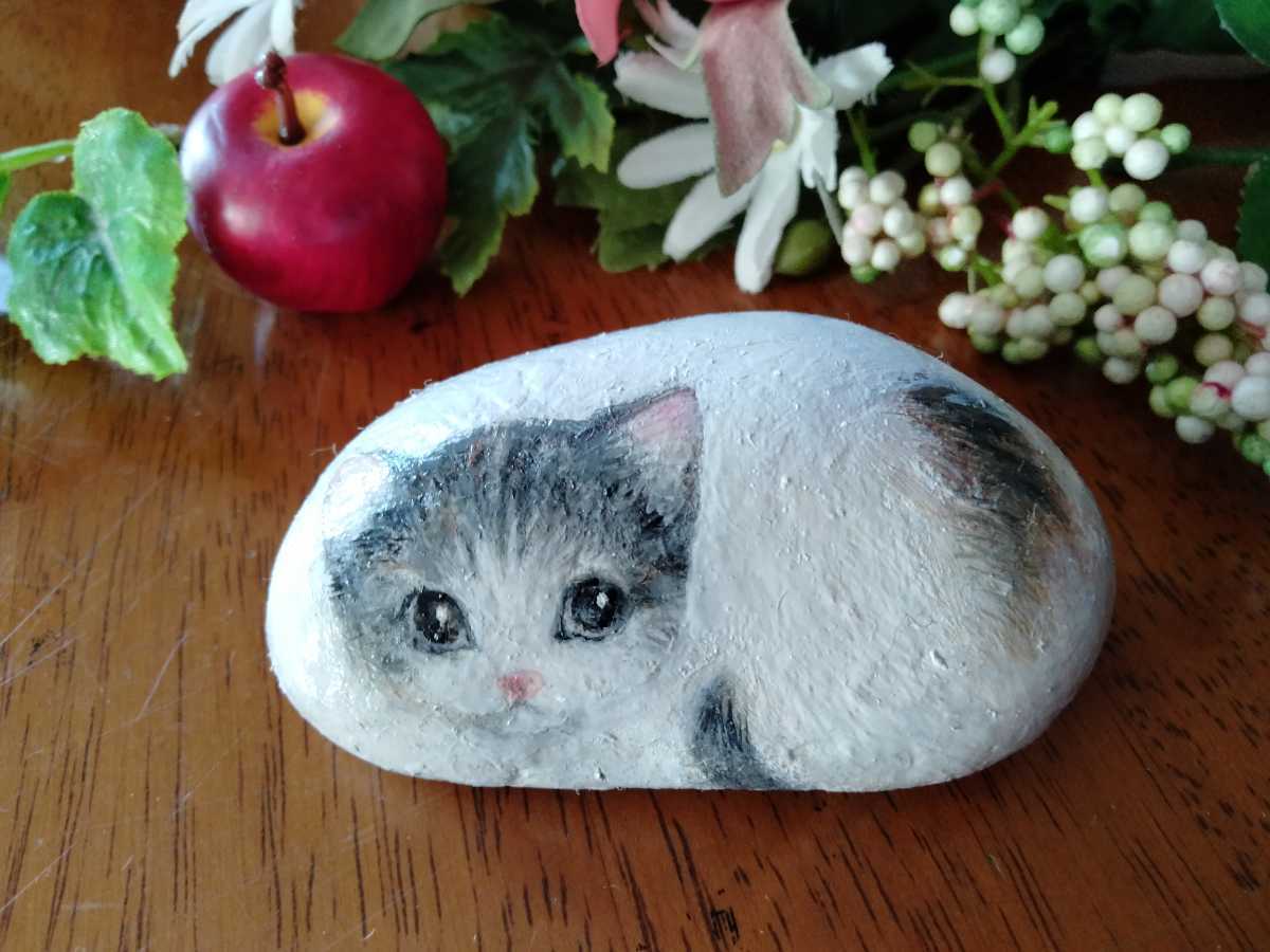 猫雑貨 石に描いた猫 猫グッズ 商品詳細 ペーパーウエイト 猫 