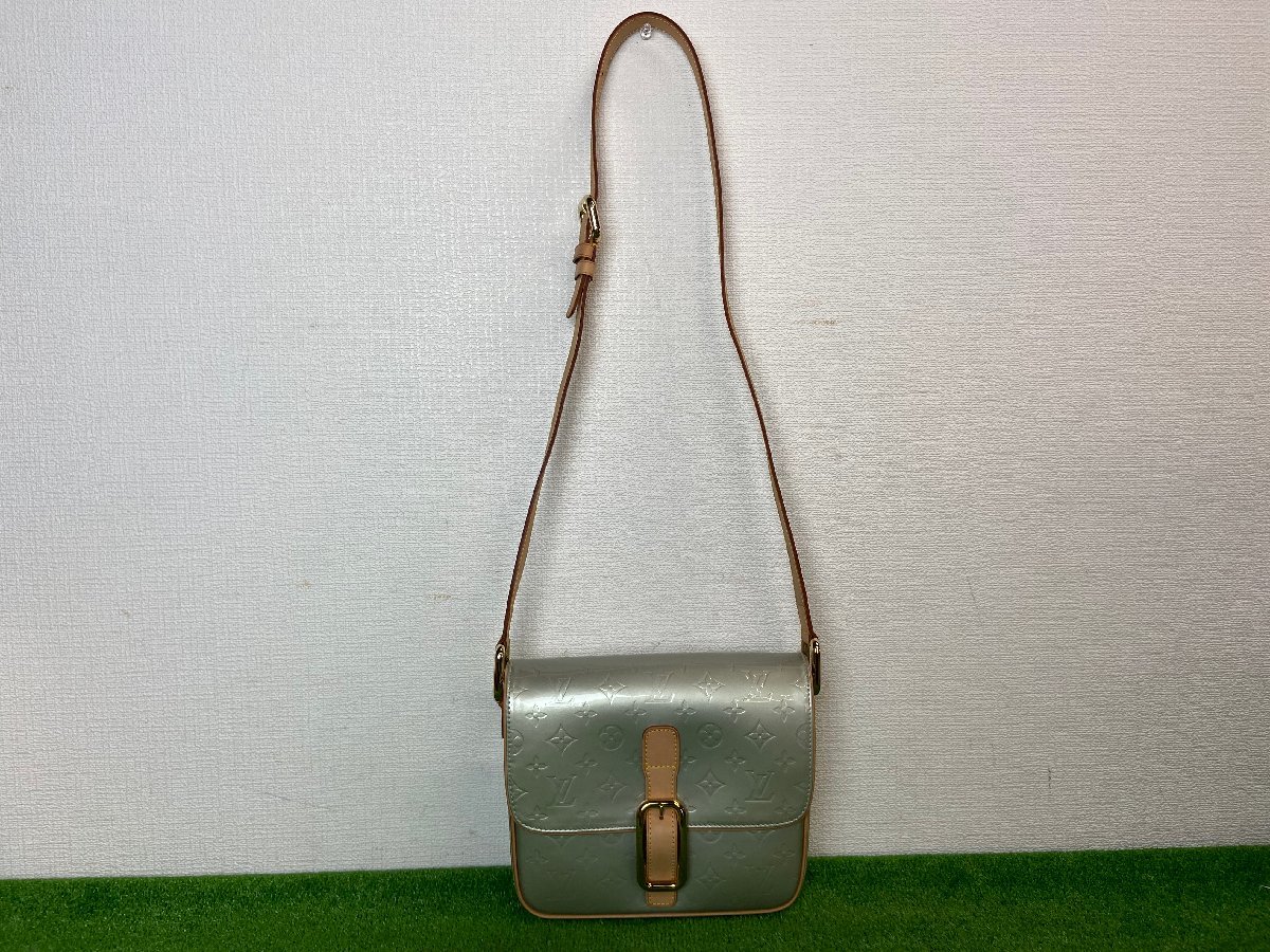 ♪宇都宮店【中古品】LOUIS VUITTON ルイヴィトン モノグラム ヴェルニ クリスティGM ショルダーバッグ 肩掛け 斜め掛け シルバー系 LOUIS モノグラム ルイヴィトン Japan | ヴィンテージ・中古ルイ