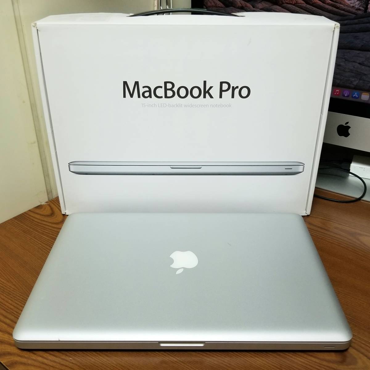 美品 Macbook Pro 15インチ Early 2011 Core i7-2820QM/16GB/SSD512GB 