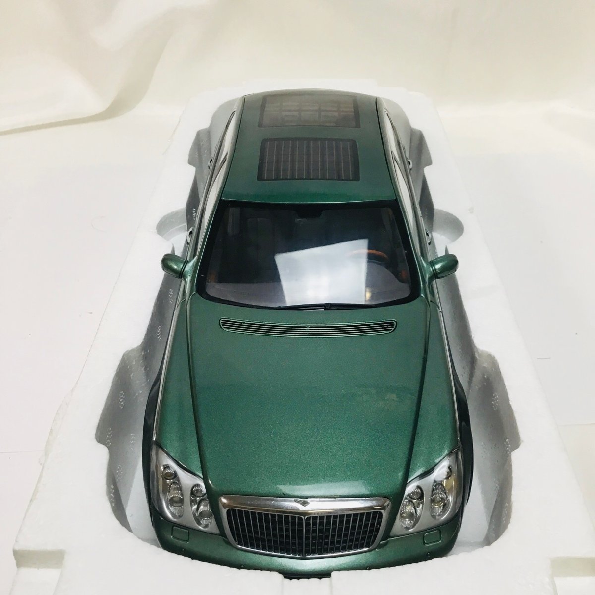 保管品/CH】希少 マイバッハ 62 AUTOart オートアート 1/18 マイバッハ