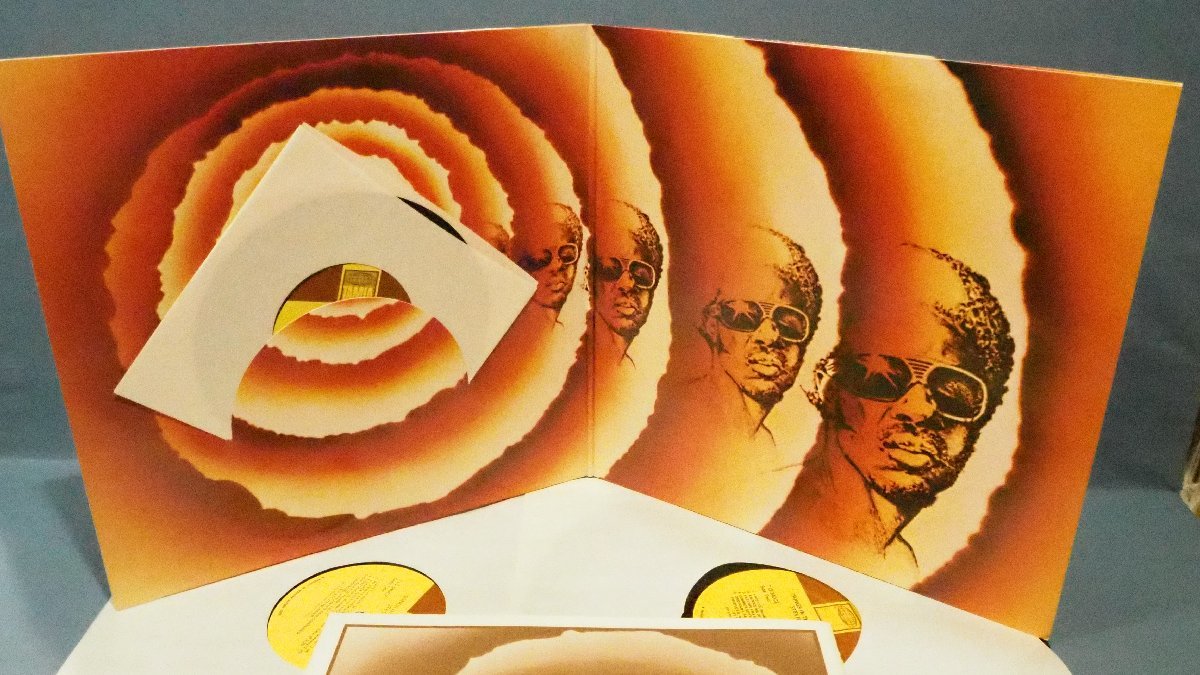 □ほぼ美品 BOOK 45付き2枚組☆STEVIE WONDER/KEY OF LIFE