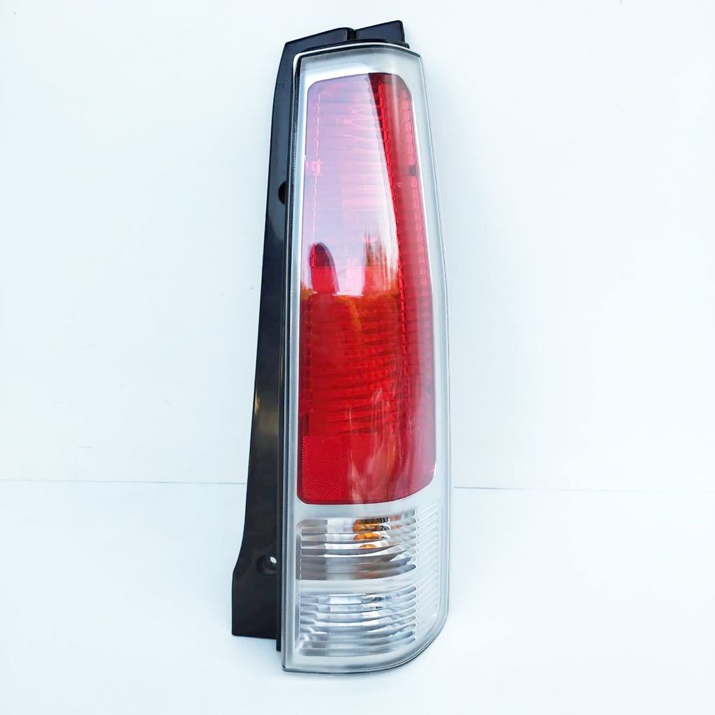 スズキ キャリィ DA16T 右ヘッドライト KOITO 100-59296 ハロゲン [I