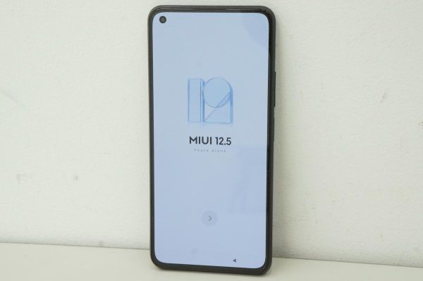 Xiaomi Mi 11 Lite 5G 128GB ミントグリーン M2101K9R SIMフリー Android11 RAM6GB CPUオクタコア 初期化済み 000X436