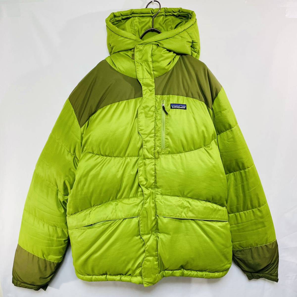 Patagonia ダウンジャケット ダウンパーカー 緑 刺繍ロゴ S 古着 
