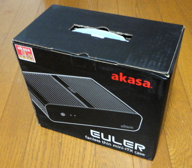 Akasa社製のファンレスMini PCケース Akasa社製のファンレスMini PC