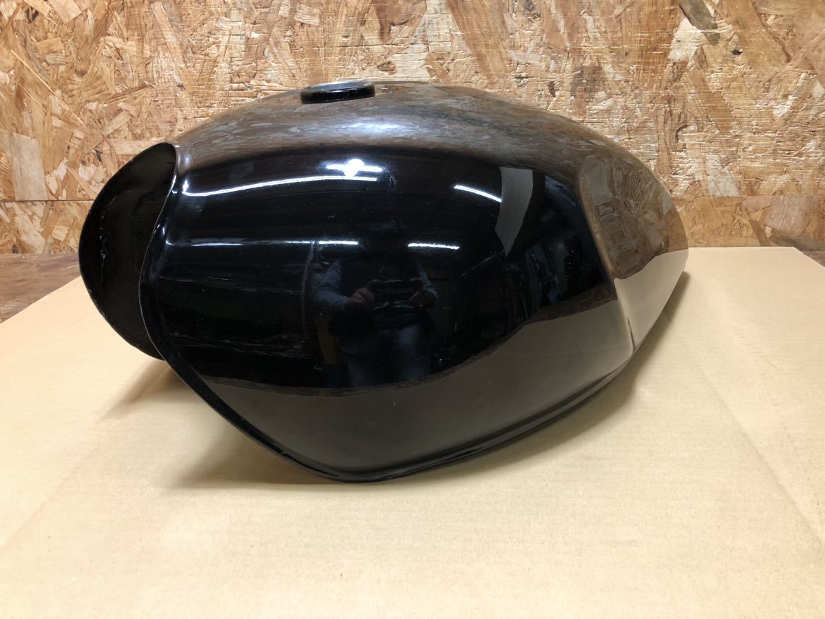 ゼファー1100 ゼファー1100ガソリンタンク 純正ガソリンタンク