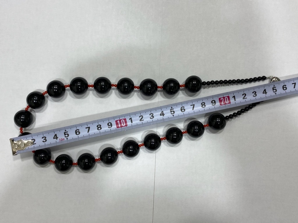 T☆中古品 珊瑚 サンゴ ネックレス 赤珊瑚 黒珊瑚 直径16.9㎜ 総重量69.9g 留め具 シルバー SILVER刻印 保証書付き ネックレス サンゴ 珊瑚 ひ735 買取専門店さすがや 詳細不明