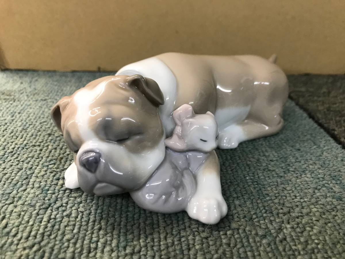 リヤドロ 犬 ブルドッグとロリポップ フレンチブルドッグとマカロン