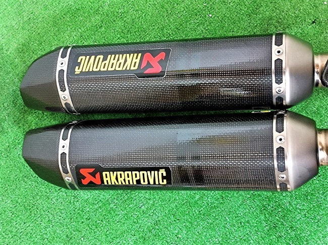 YZF-R1 09-14 AKRAPOVIC ( アクラポビッチ ) リンクパイプ付 S/Oチタン