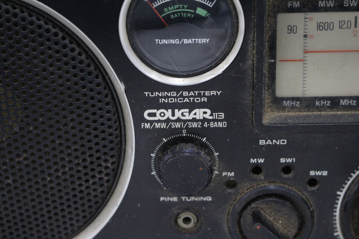 行董】National Panasonic RF-1130 COUGAR113 クーガ113 BCLラジオ FM 