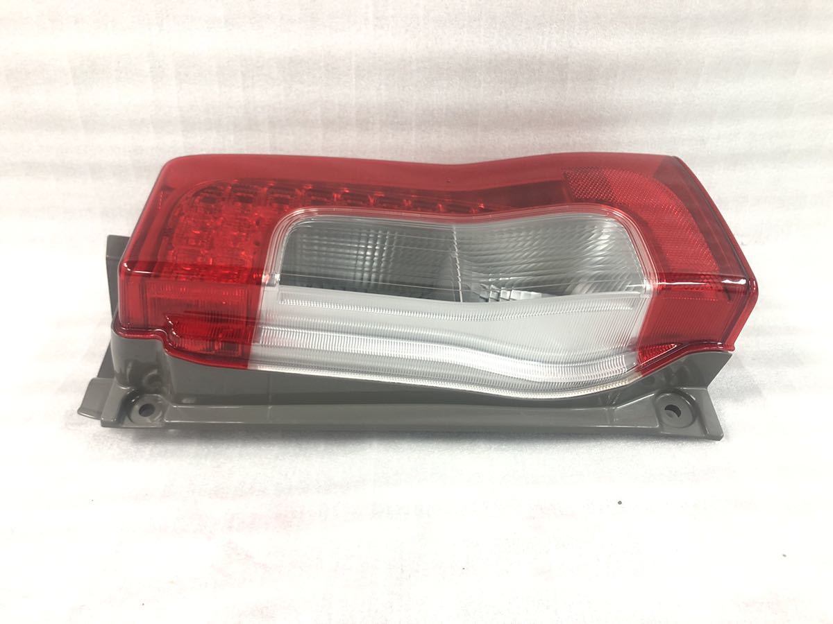LED LA600S タント 220-51391 LA610S KOITO タントカスタム