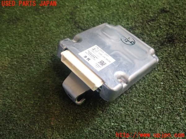 1UPJ-89236149]プリウス(ZVW51)コンピューター4 中古