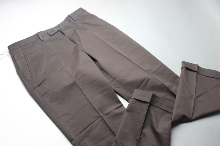 送料520円【新品】COMME CA ISM (コムサイズム)　ストレッチVARDMAN クリースライン ツイルパンツ　XL(W89cm) 　濃茶47-05FN11(4C117