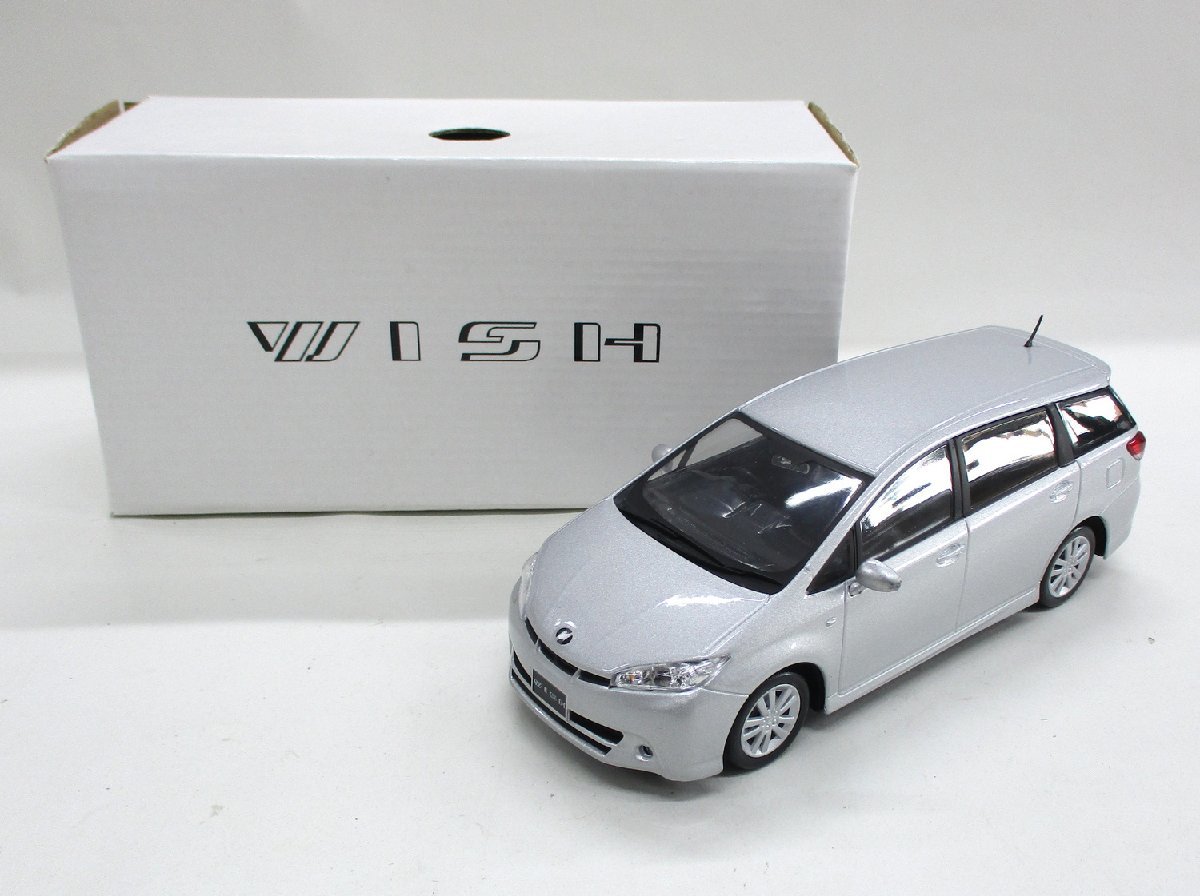  トヨタ ミニカー 1/24 ウィッシュ WISH カラーサンプル シルバーメタリック D jst121218(乗用車)｜売買されたオークション情報、yahooの商品情報をアーカイブ公開 - オークファン 乗用車