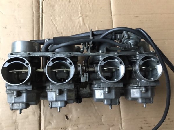 ホンダCB1100Rキャブレター 助け