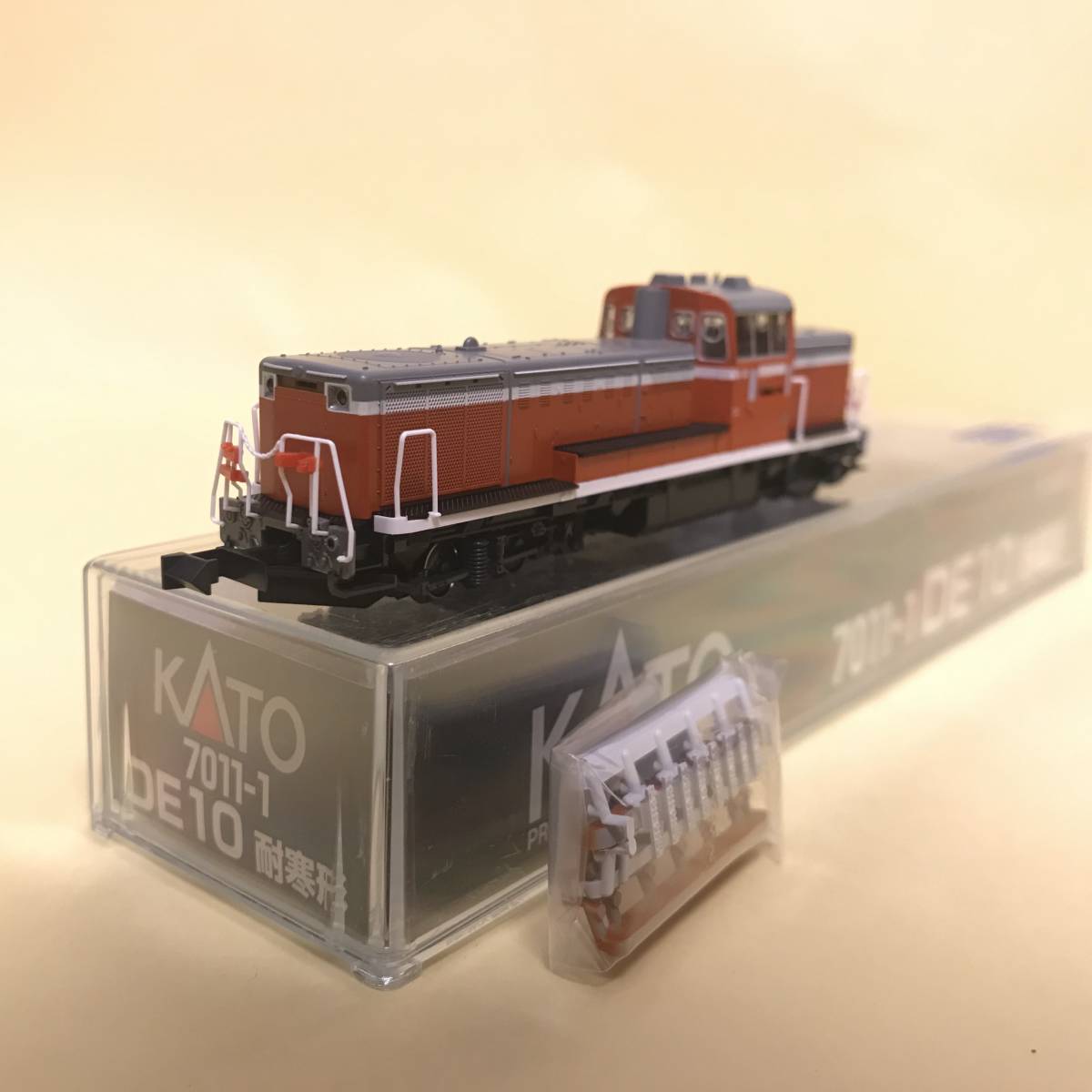得価，低価 KATO 7011-1 DE10 耐寒形 動作確認程度の と思います(ディーゼル機関車)｜売買されたオークション情報、yahooの商品情報をアーカイブ公開 - オークファン ディーゼル機関車