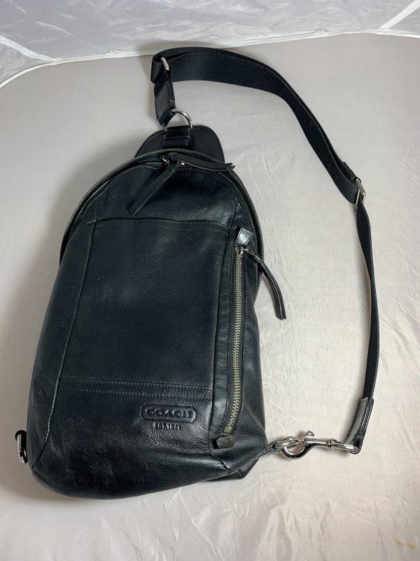 COACH ボディバッグ トンプソン ブラック 型番 70617 COACHボディ