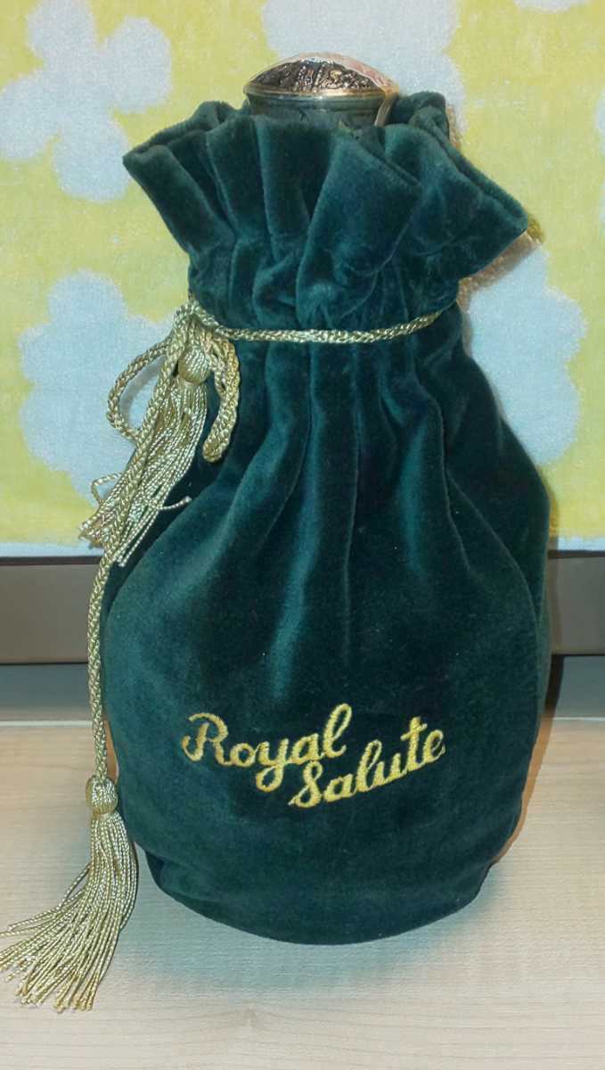ロイヤルサルート21年 グリーンボトル ROYAL ウイスキー ロイヤル
