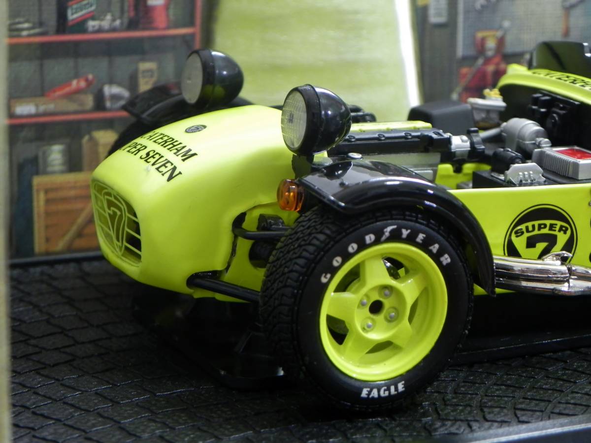 京商 1/18 ケーターハム スーパーセブン JPE イエロー CATERHAM SUPER