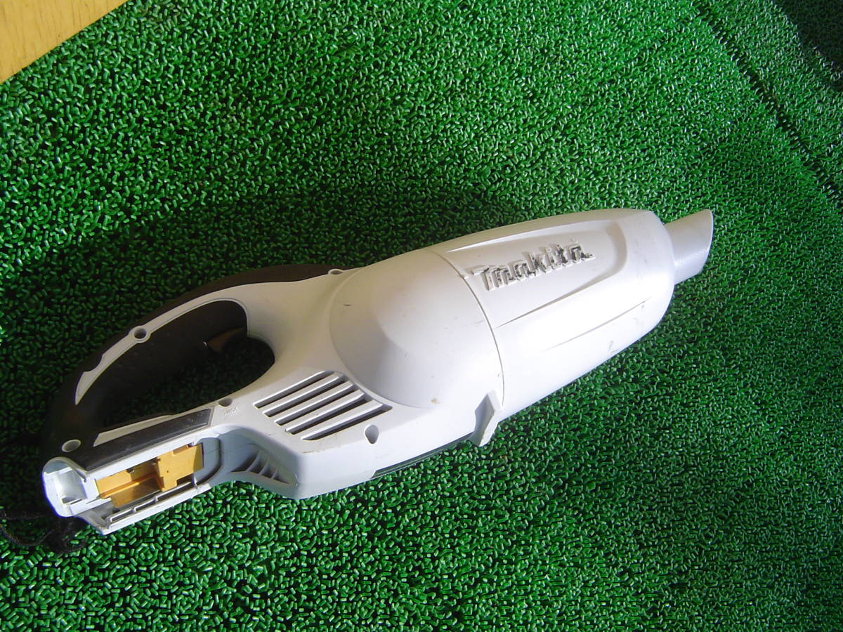 マキタ充18V充電式クリーナCL180FD純正バッテリー、純正充電器付