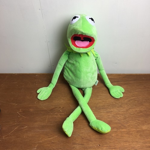 カーミットぬいぐるみの値段と価格推移は 41件の売買情報を集計したカーミットぬいぐるみの価格や価値の推移データを公開