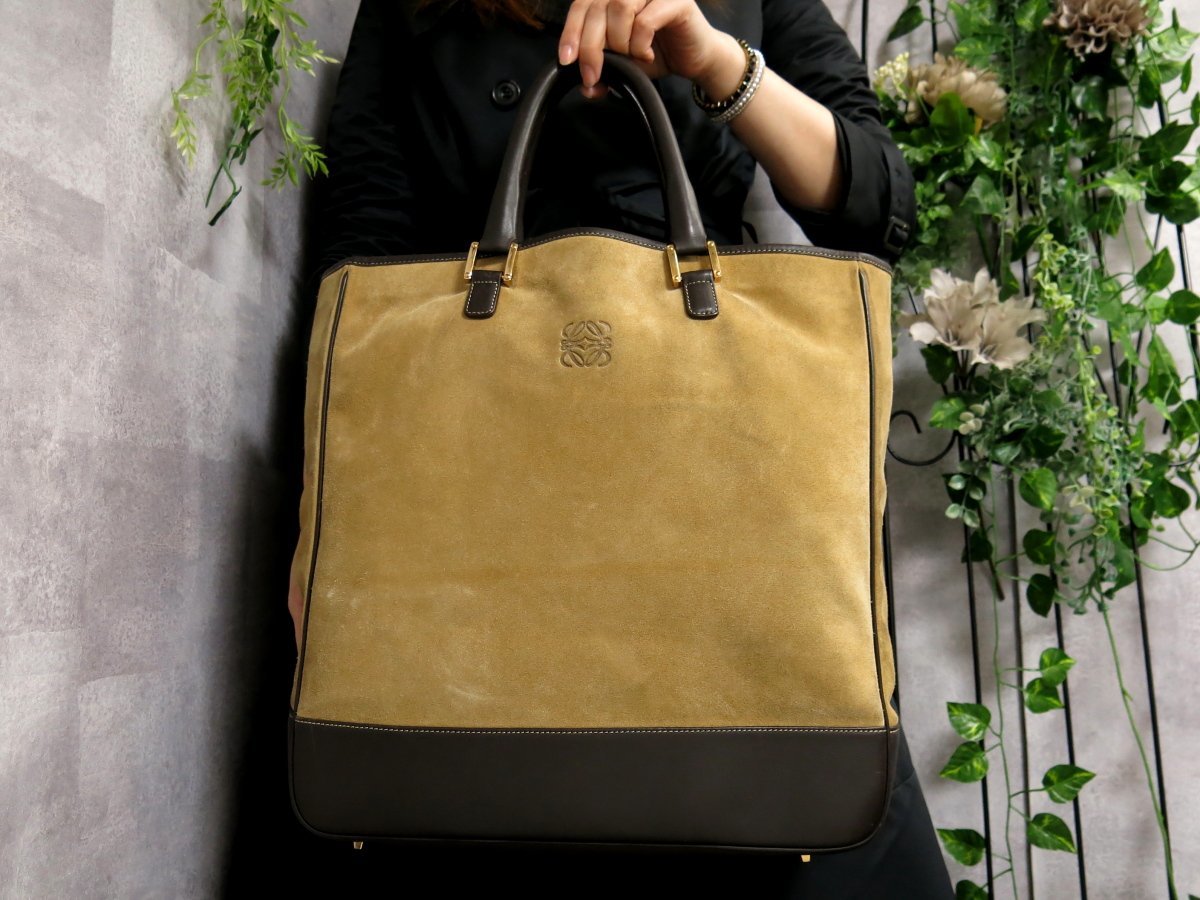 ○美品○LOEWE ロエベ○アナグラム ロゴ型押し○バイカラー○スエード 