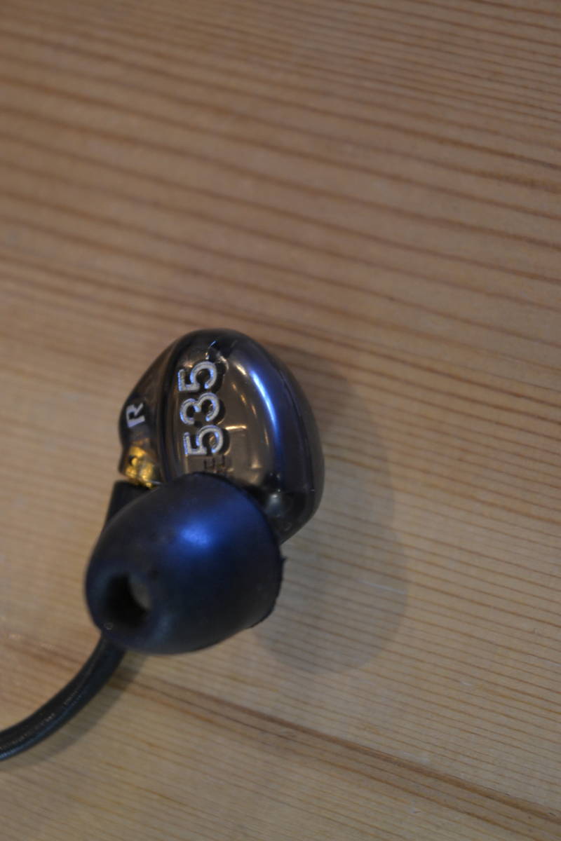 SHURE イヤホン SE535 シュア SE535-CL-A 有線 : 高遮音性イヤホン
