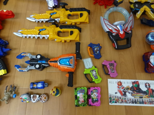 ジャンク扱いおもちゃ まとめセット□1】特撮 戦隊 TOY 詰め合わせ