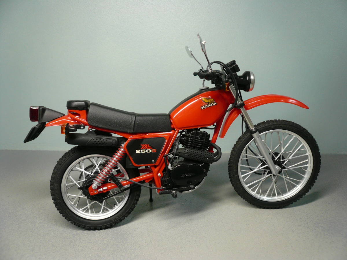 バンダイ1/12 ホンダ XL 250S プラモデル バンダイ 1/12 HONDA XL250S プラモデル組み立て完成品の入札履歴