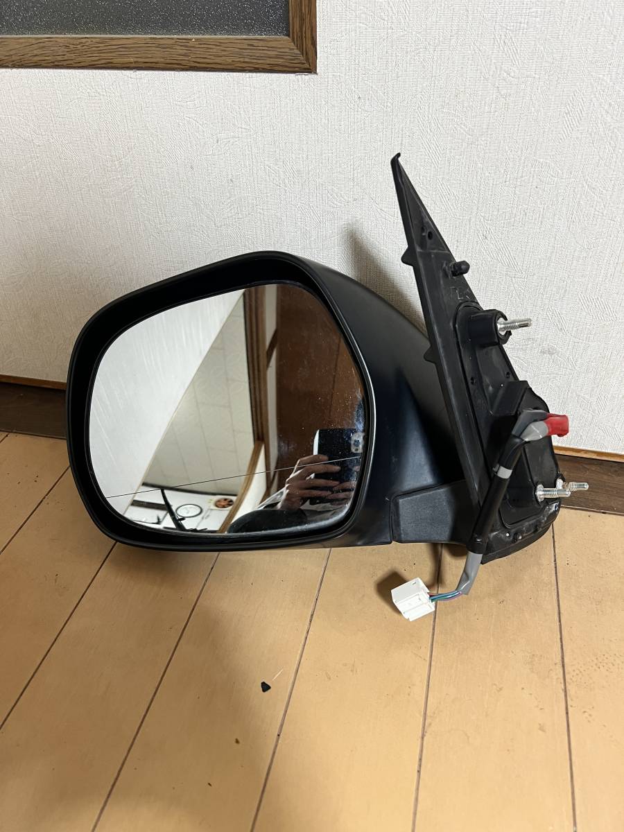 送料無料/【トヨタ純正】200系ハイエース/DX　ＧＬパッケージ　　　素地ミラー/左のみ/4型5型/5ピン/フィン