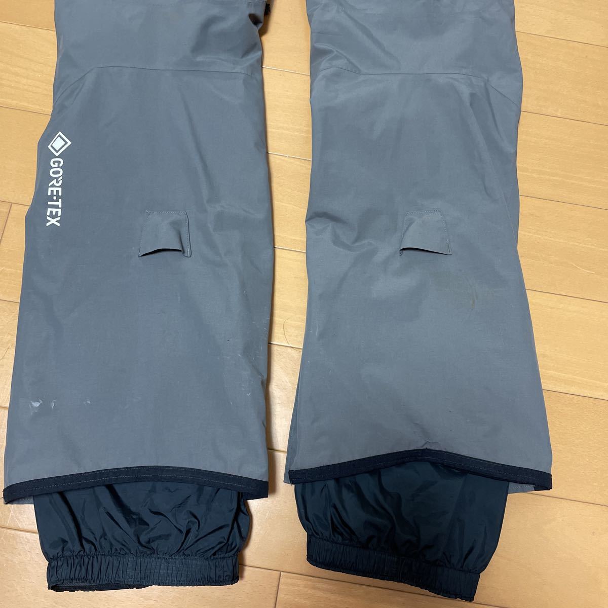 程度良好20-21モデルBurton ak GORE-TEX AK GORE SWASH ジャケット