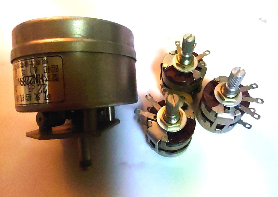 ボリューム コスモス250k2連Aカーブ×3個 東京光音電波60022dB可変抵抗